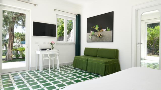 Splendor Garden Room